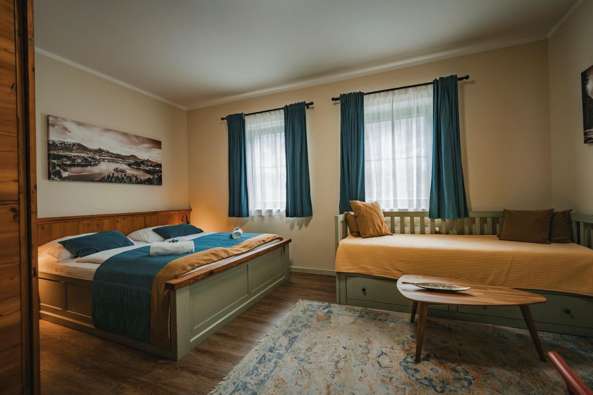 Guest House Ejga Jesenice Luaran gambar