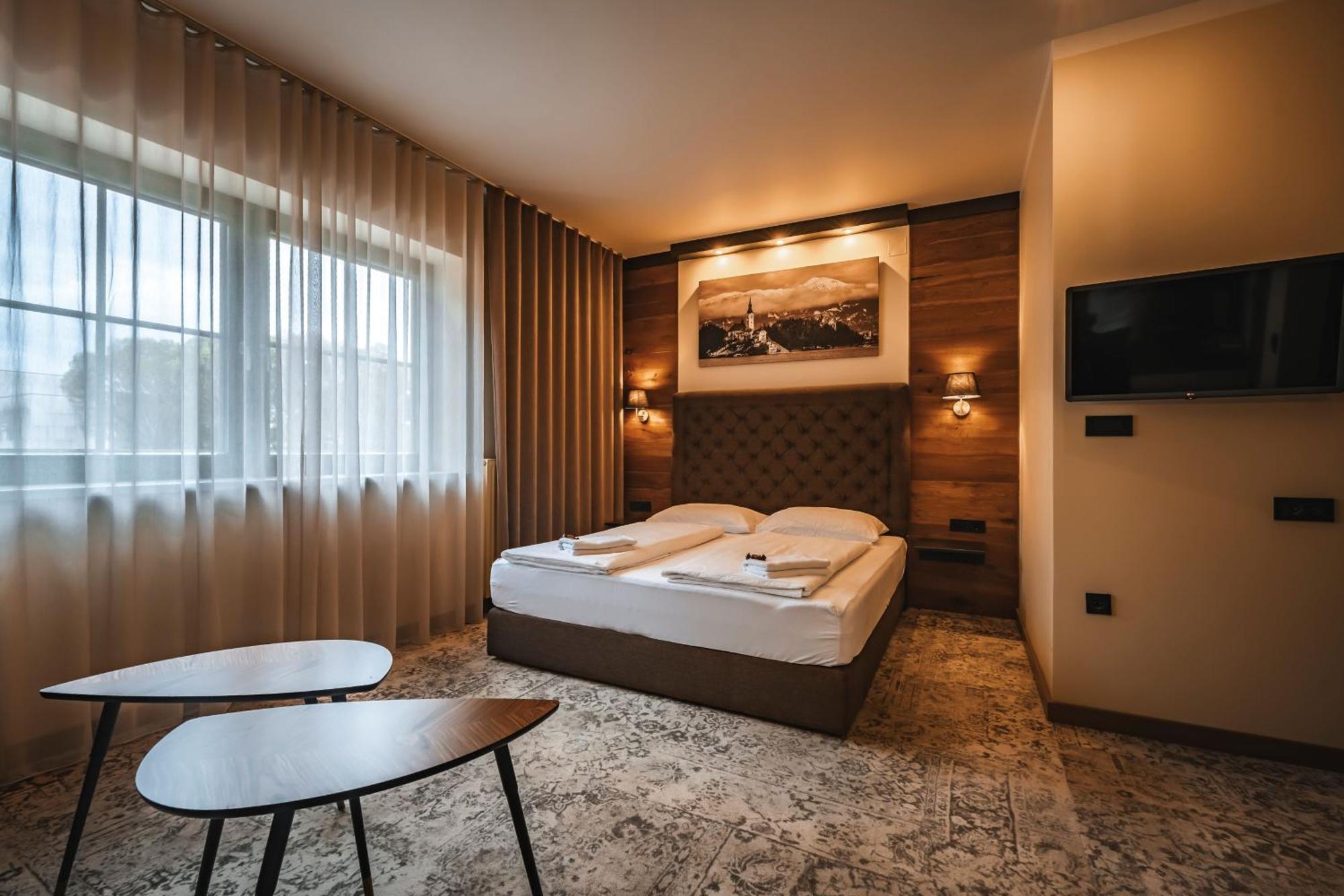 Guest House Ejga Jesenice Luaran gambar