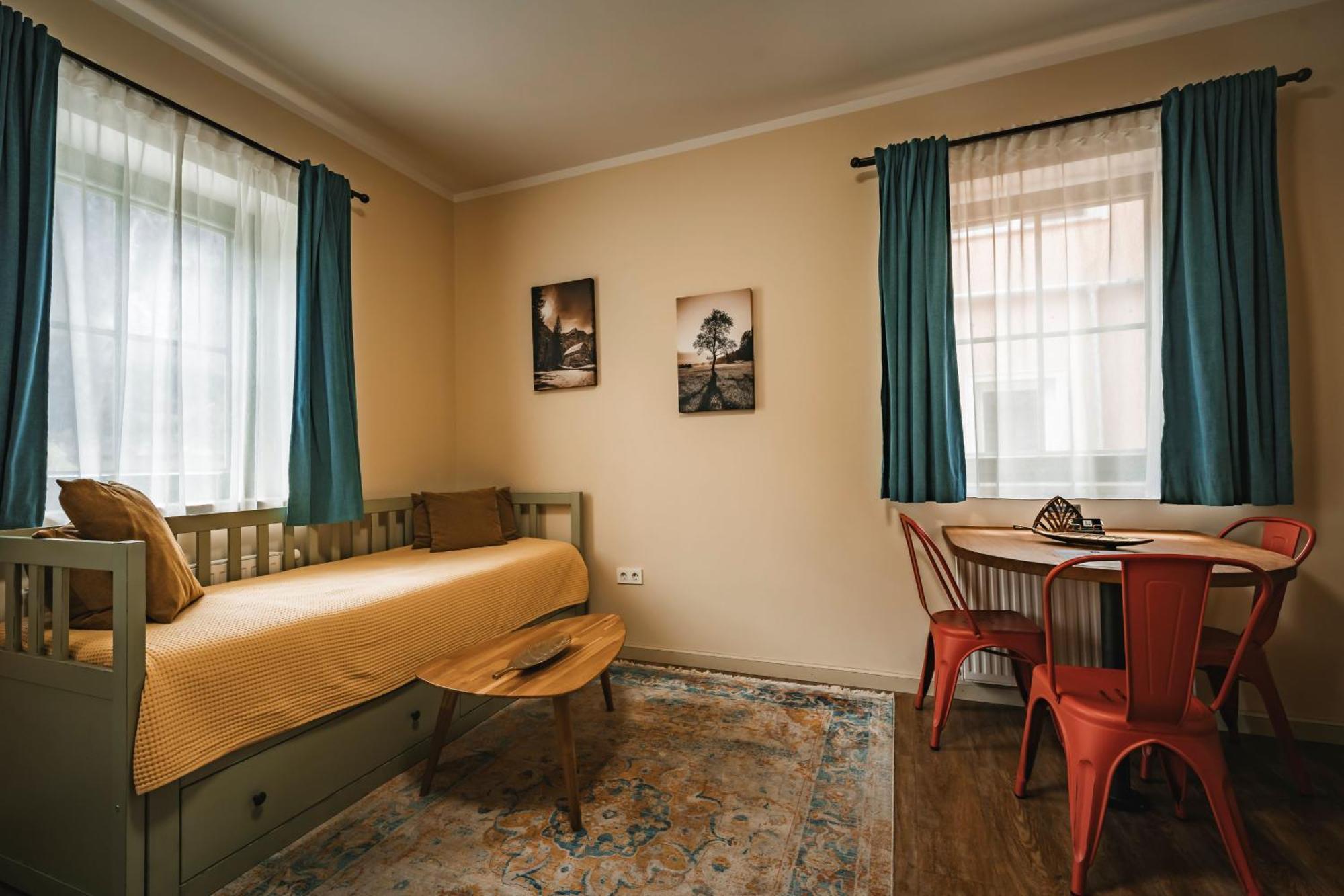Guest House Ejga Jesenice Luaran gambar