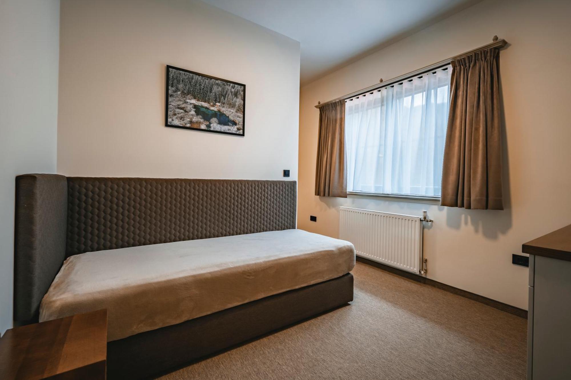 Guest House Ejga Jesenice Luaran gambar