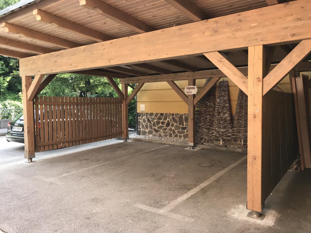 Guest House Ejga Jesenice Luaran gambar