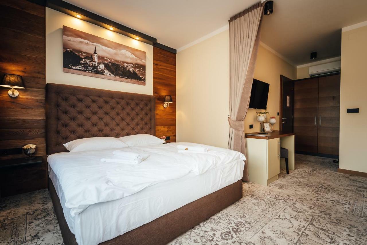 Guest House Ejga Jesenice Luaran gambar